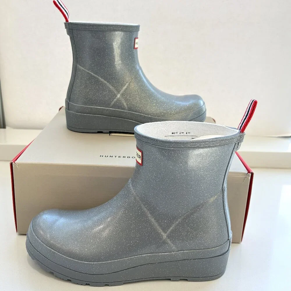 Hunter Play Short Cosmic Boots Rain Booties Waterproof Silver Size 7 NEW